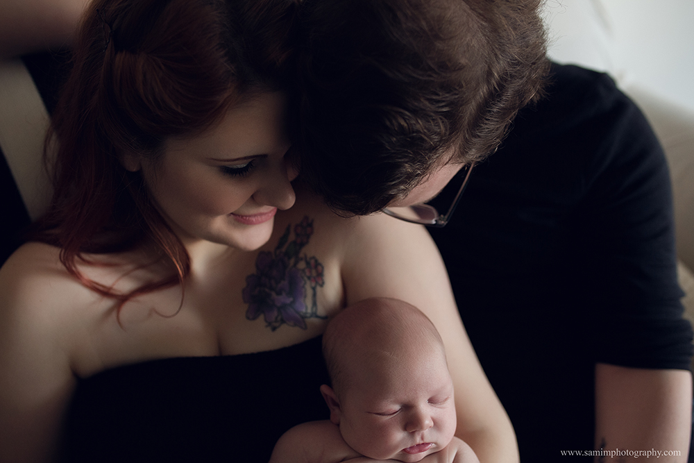 ashburn ga photographer tattooed parent newborn photos