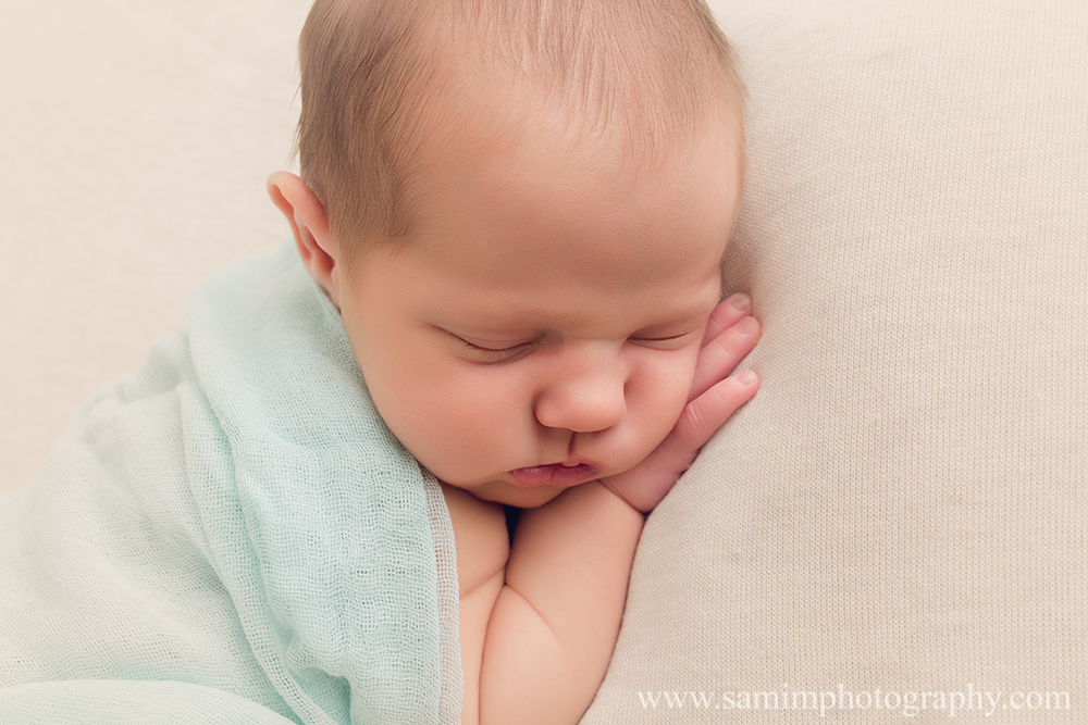 valdosta GA photographer neutral studio newborn session