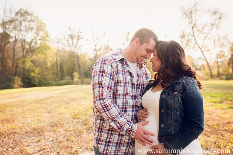 SamiM Photography outdoor maternity session recapping 365 days