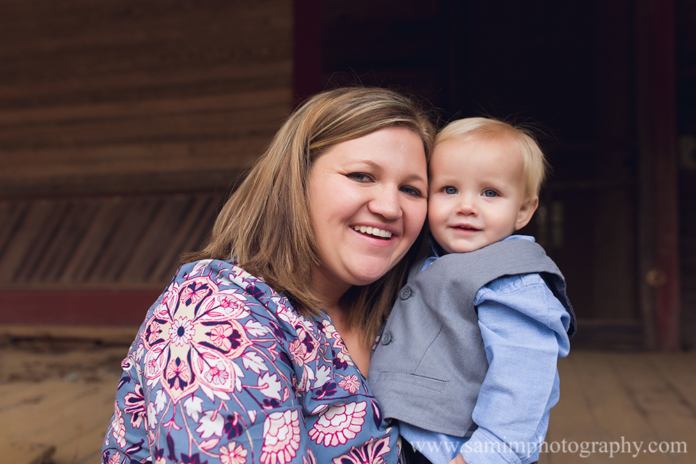 SamiM Photography old farmhouse family session