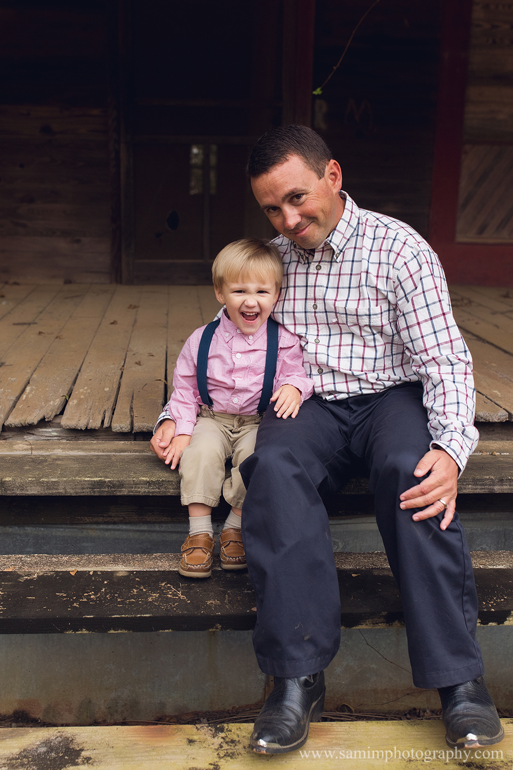 SamiM Photography old farmhouse family session