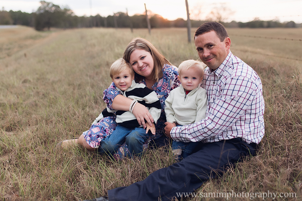 SamiM Photography old farmhouse family session