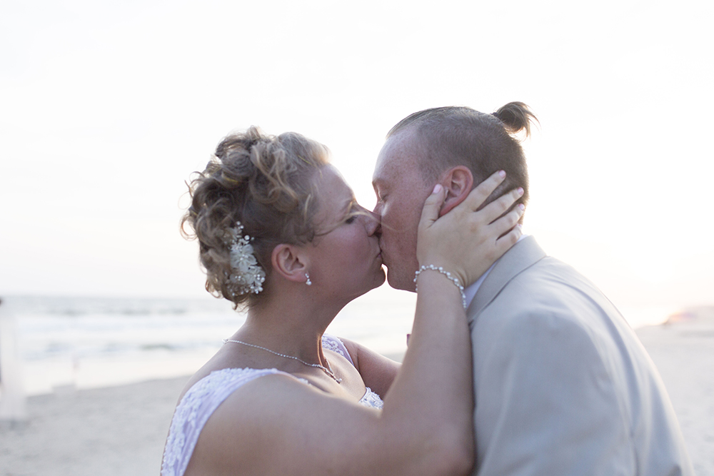 SamiM Photography Oak Island Wedding