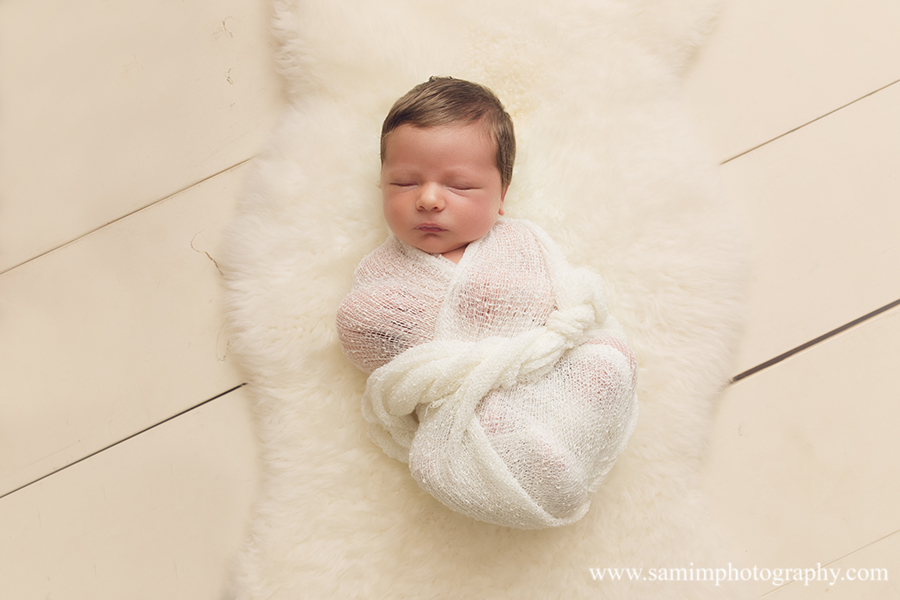 SamiM Photography little boy's newborn session family newborn sister and brother