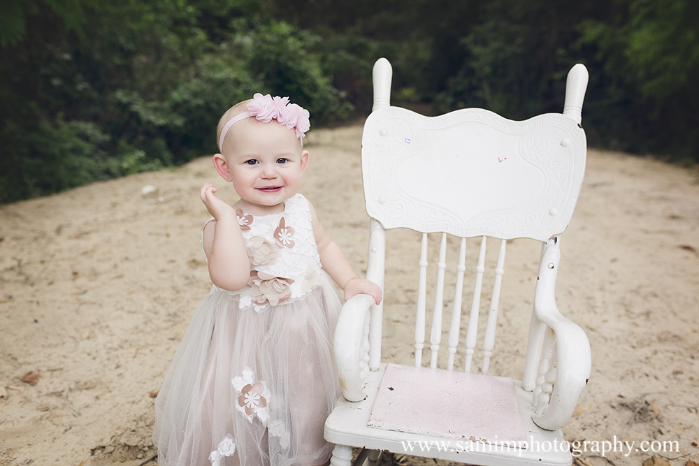SamiM Photography First birthday session the sweet peach turns one