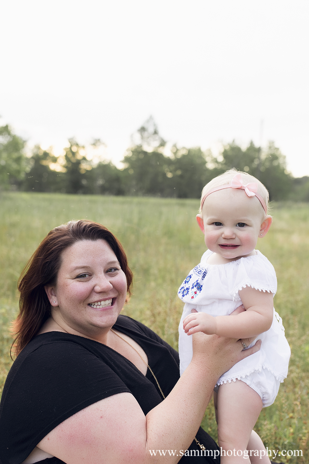 SamiM Photography First birthday session the sweet peach turns one