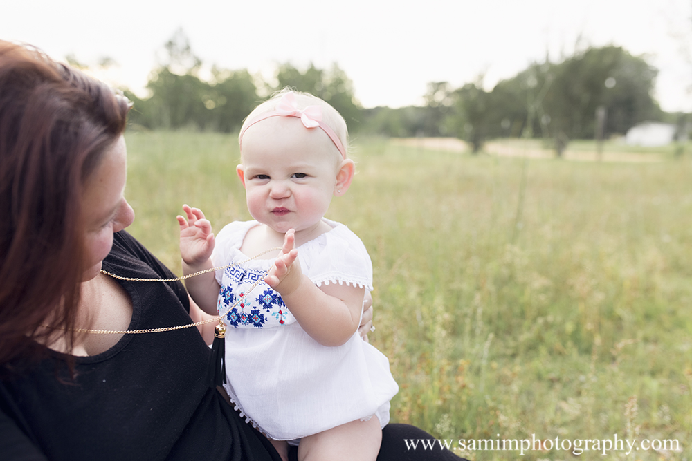 SamiM Photography First birthday session the sweet peach turns one